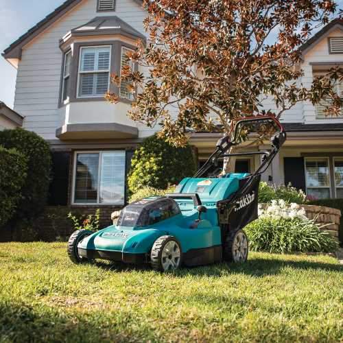 Makita XML11CT1 36V (18V X2) LXT® 21" Self‘Propelled Lawn Mower Kit with 4 Batteries (5.0Ah)