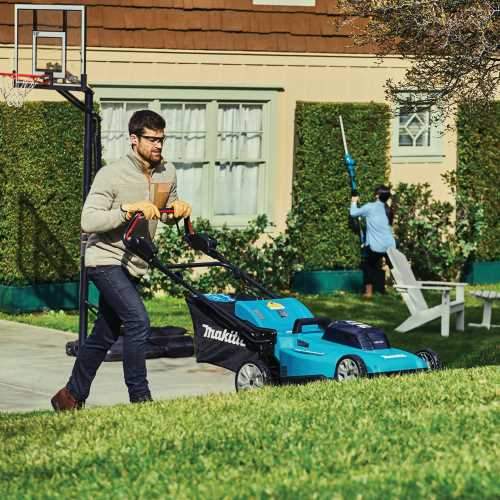 Makita XML11CT1 36V (18V X2) LXT® 21" Self‘Propelled Lawn Mower Kit with 4 Batteries (5.0Ah)