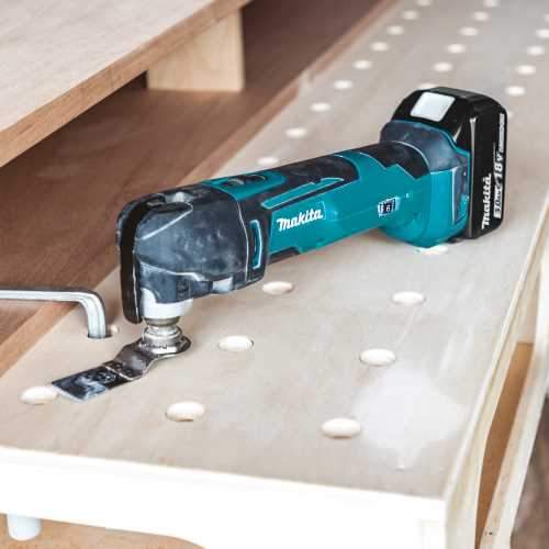 Makita XMT035 18V LXT® Lithium‘Ion Cordless Oscillating Multi‘Tool Kit (3.0Ah)