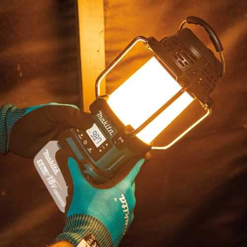 Makita XRM12 18V LXT® Lithium‘Ion Cordless Lantern with Radio, Tool Only