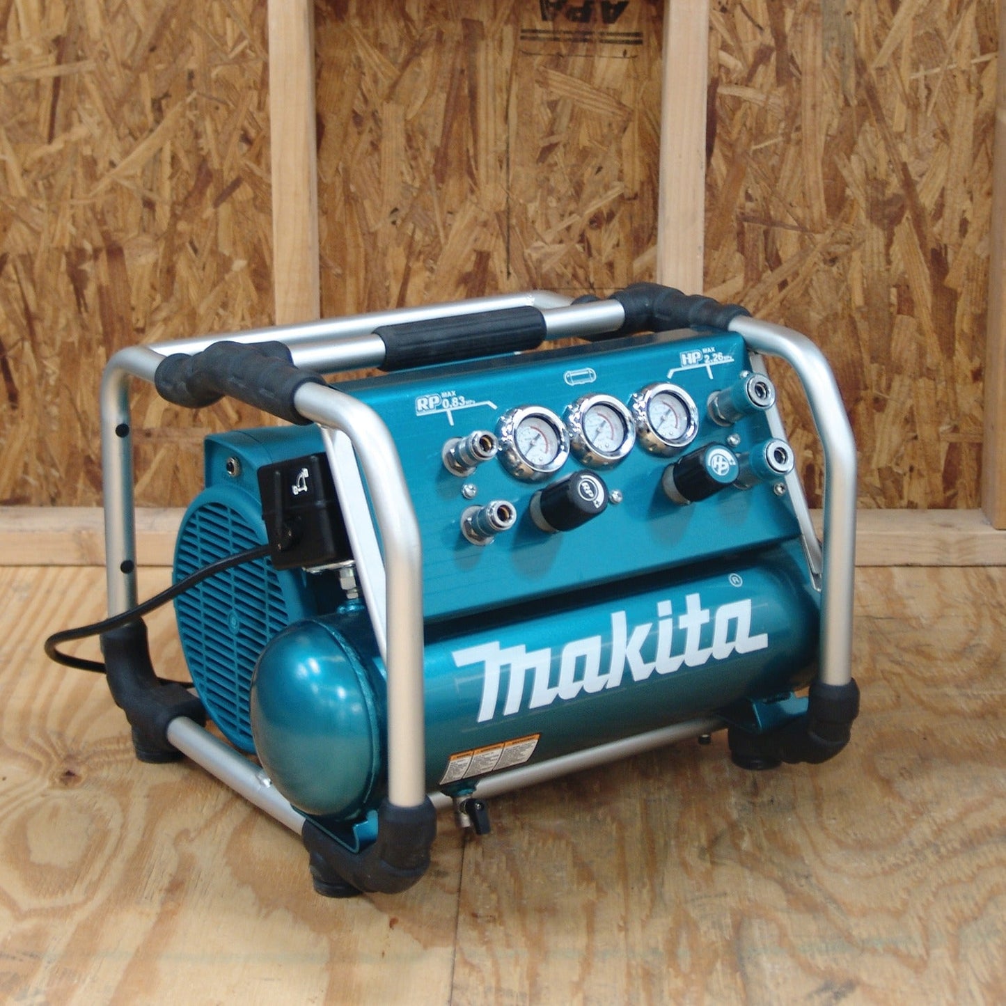 Makita AC310H 2.5 HP* High Pressure Air Compressor