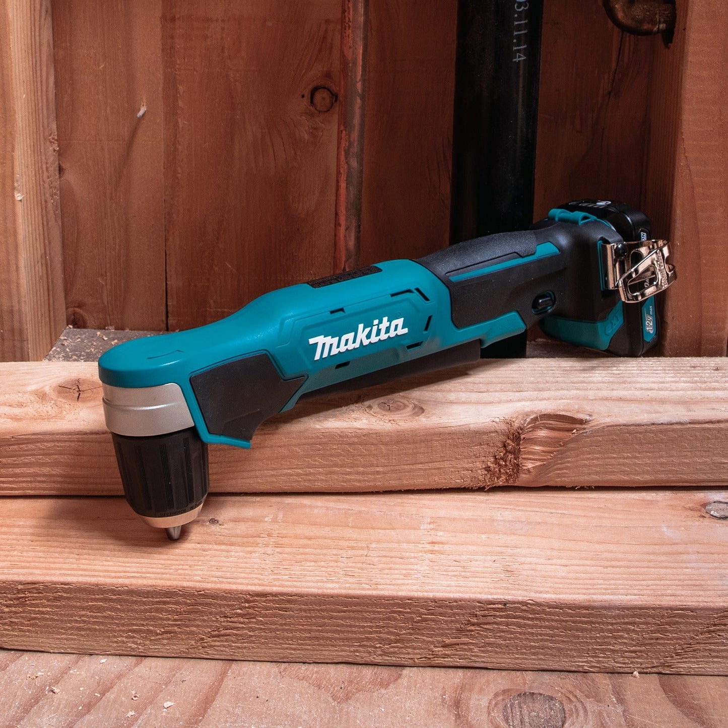 Makita AD04R1 12V max CXT® Lithium‘Ion Cordless 3/8" Right Angle Drill Kit (2.0Ah)