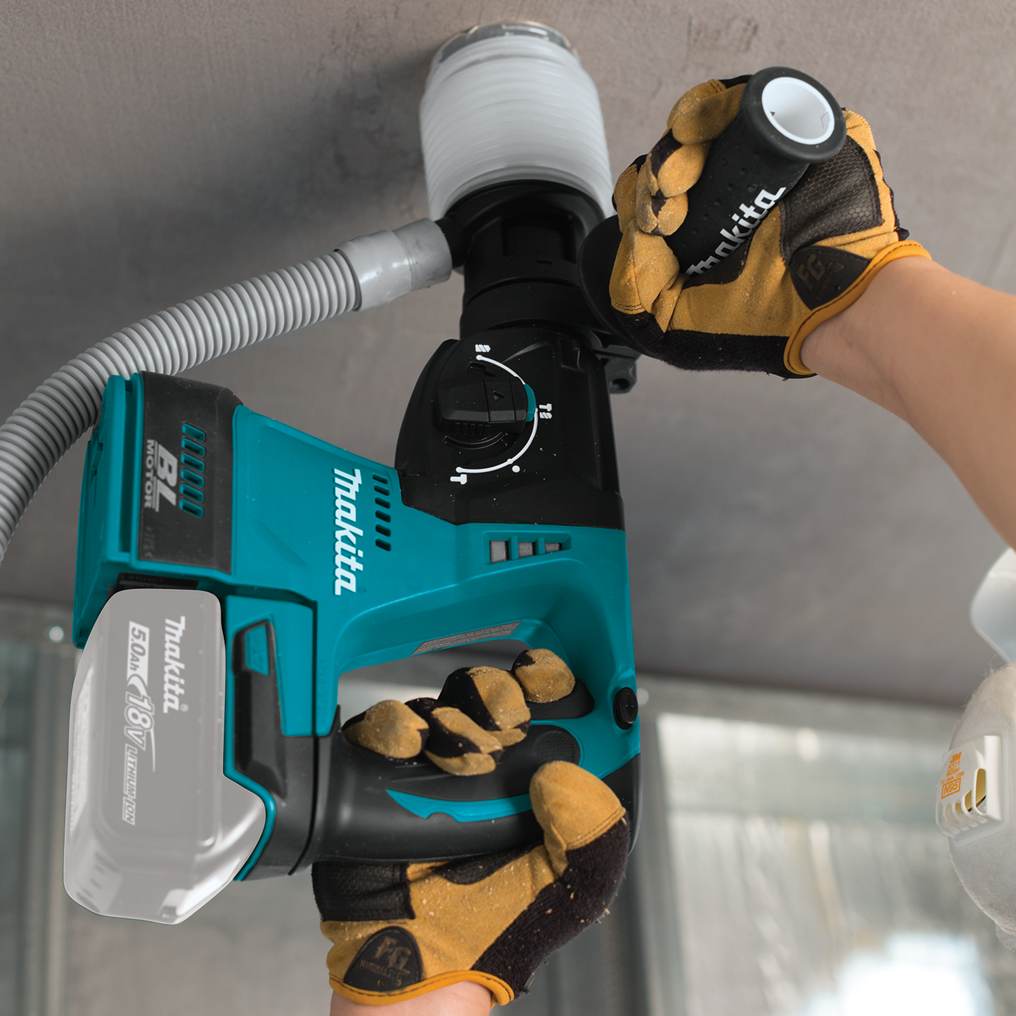 Makita XRH01Z 18V Lxt® Lithiumion Brushless Cordless 1" Rotary Hammer, Accepts Sdsplus Bits, Tool Only