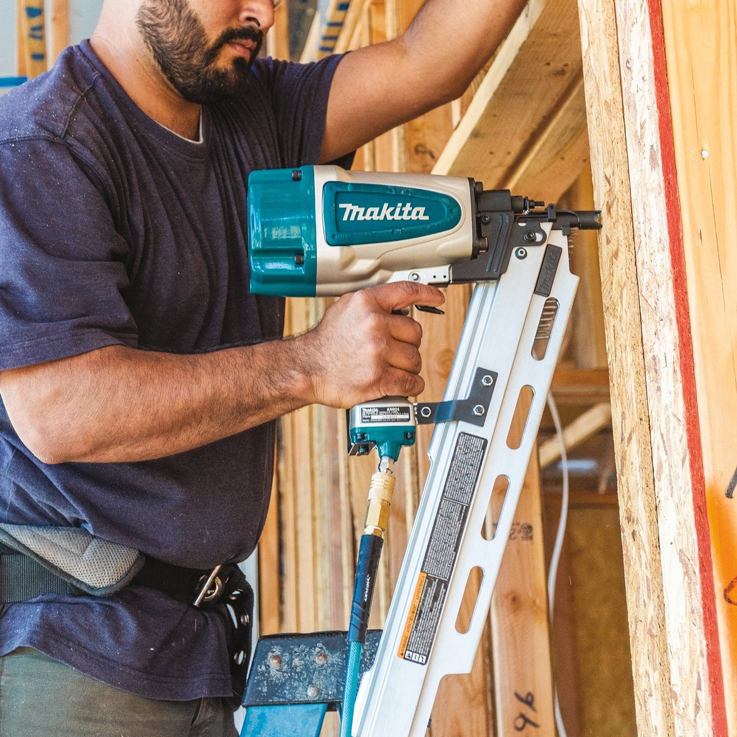 Makita AN924 21º Full Round Head 3 1/2" Framing Nailer
