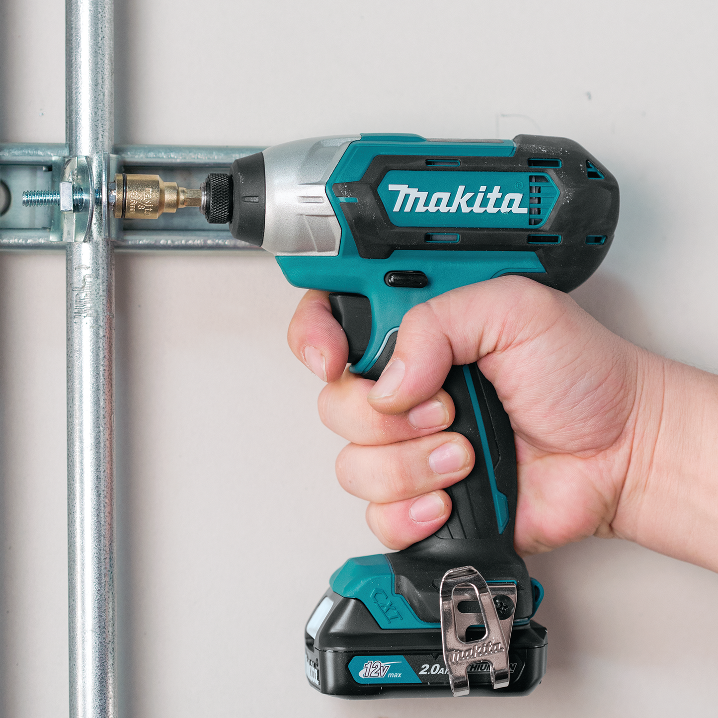 Makita DT03R1 12V max CXT® Lithium‘Ion Cordless Impact Driver Kit (2.0Ah)