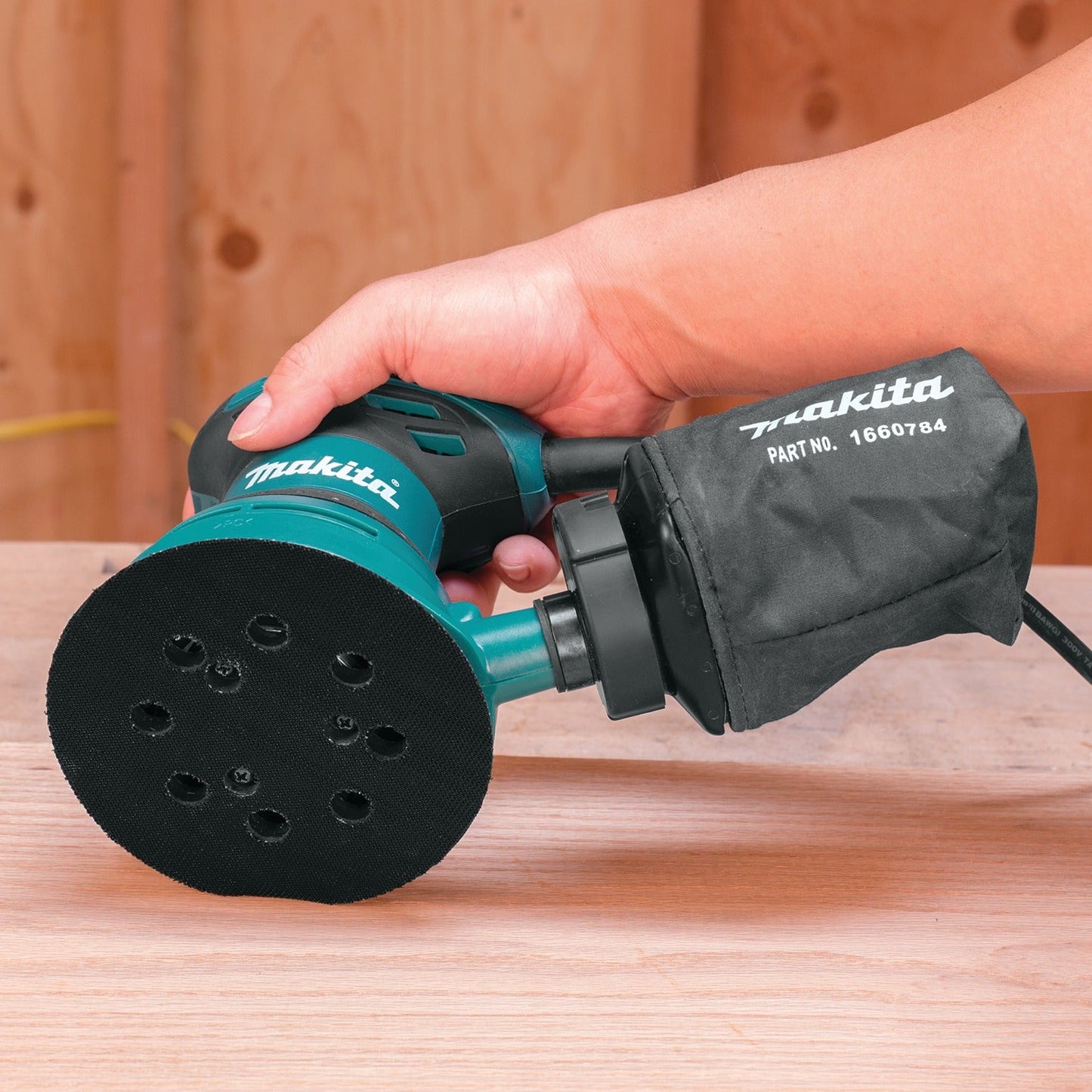 Makita BO5030K 5" Random Orbit Sander, with Tool Case