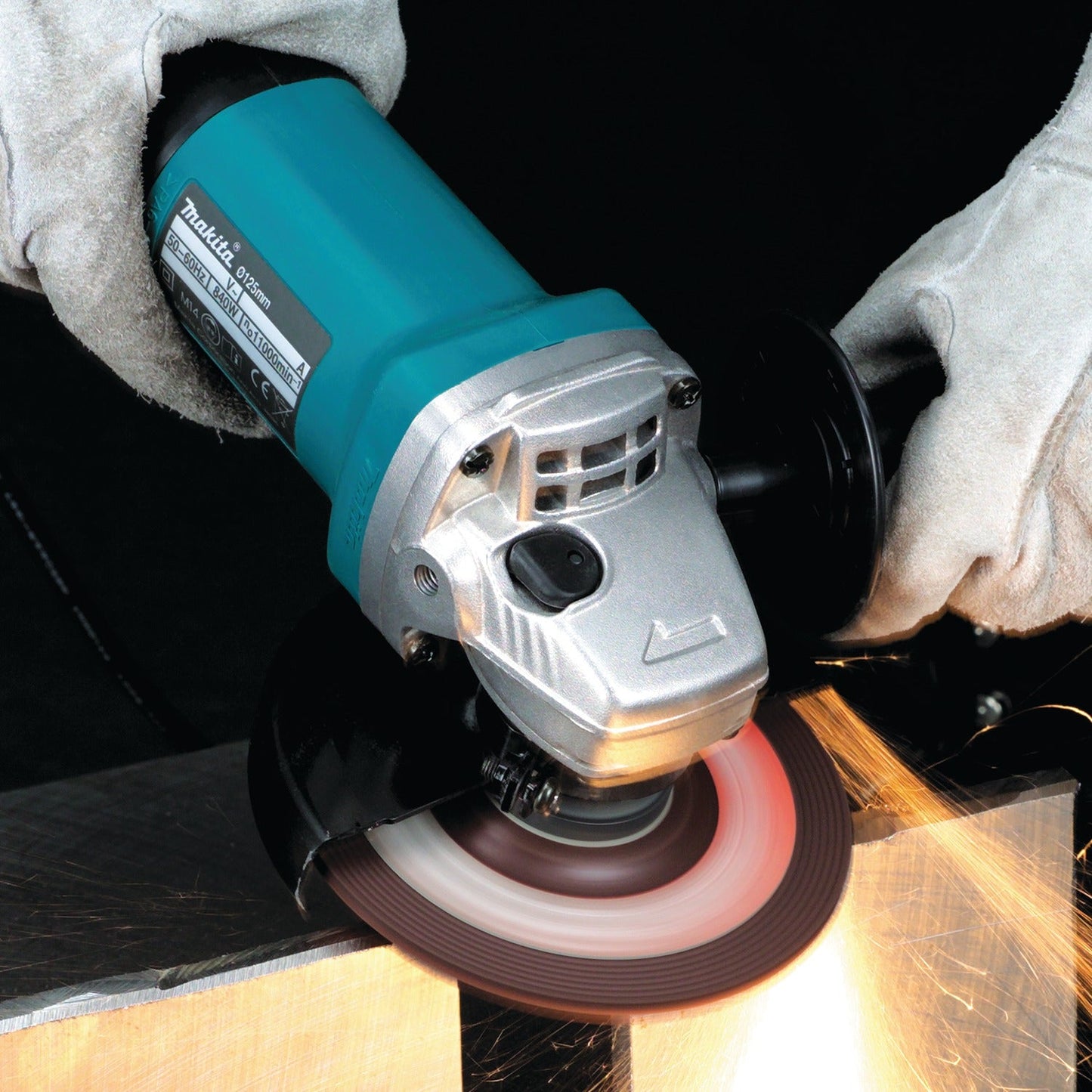 Makita 9558PB 5" Paddle Switch Angle Grinder, with AC/DC Switch