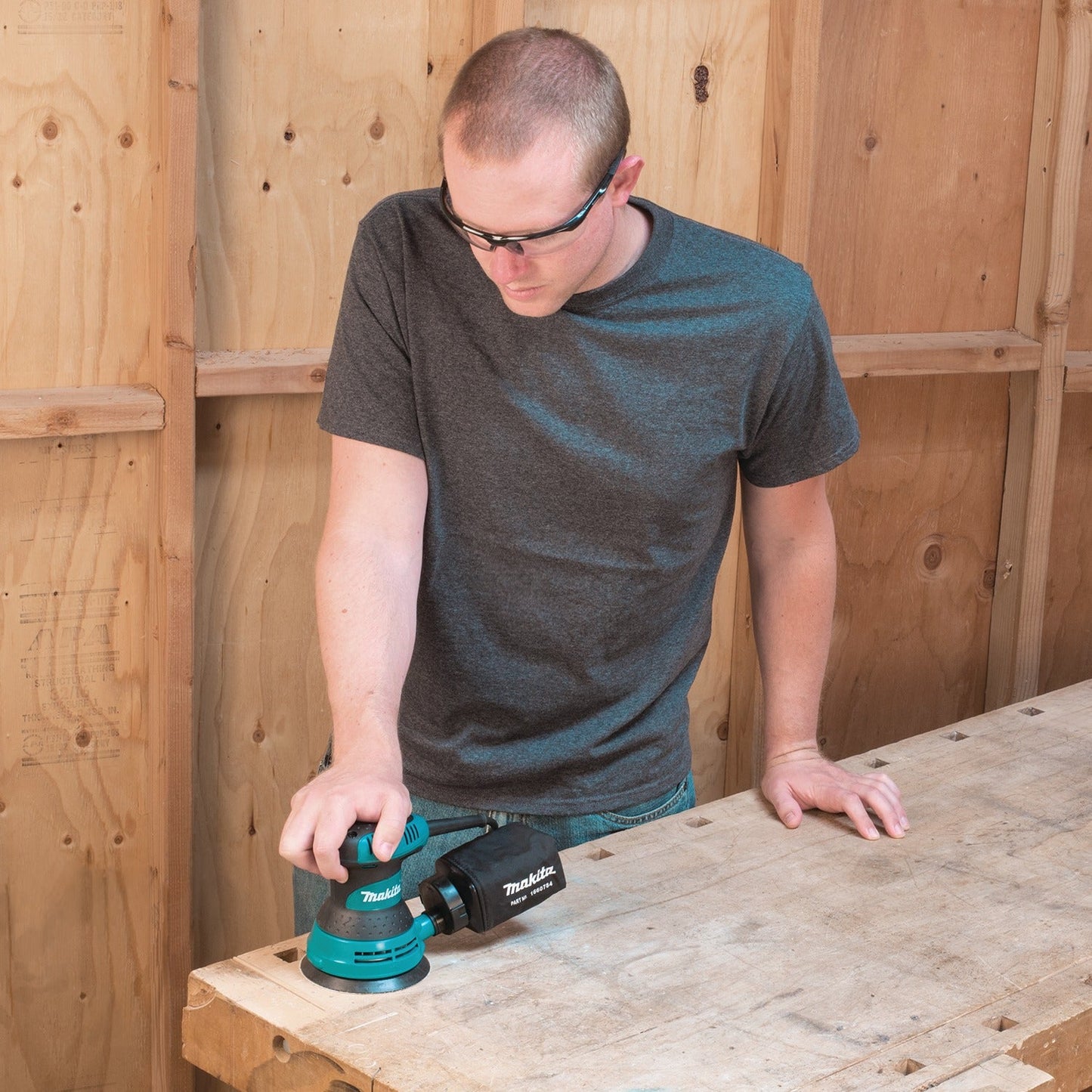 Makita BO5030 5" Random Orbit Sander