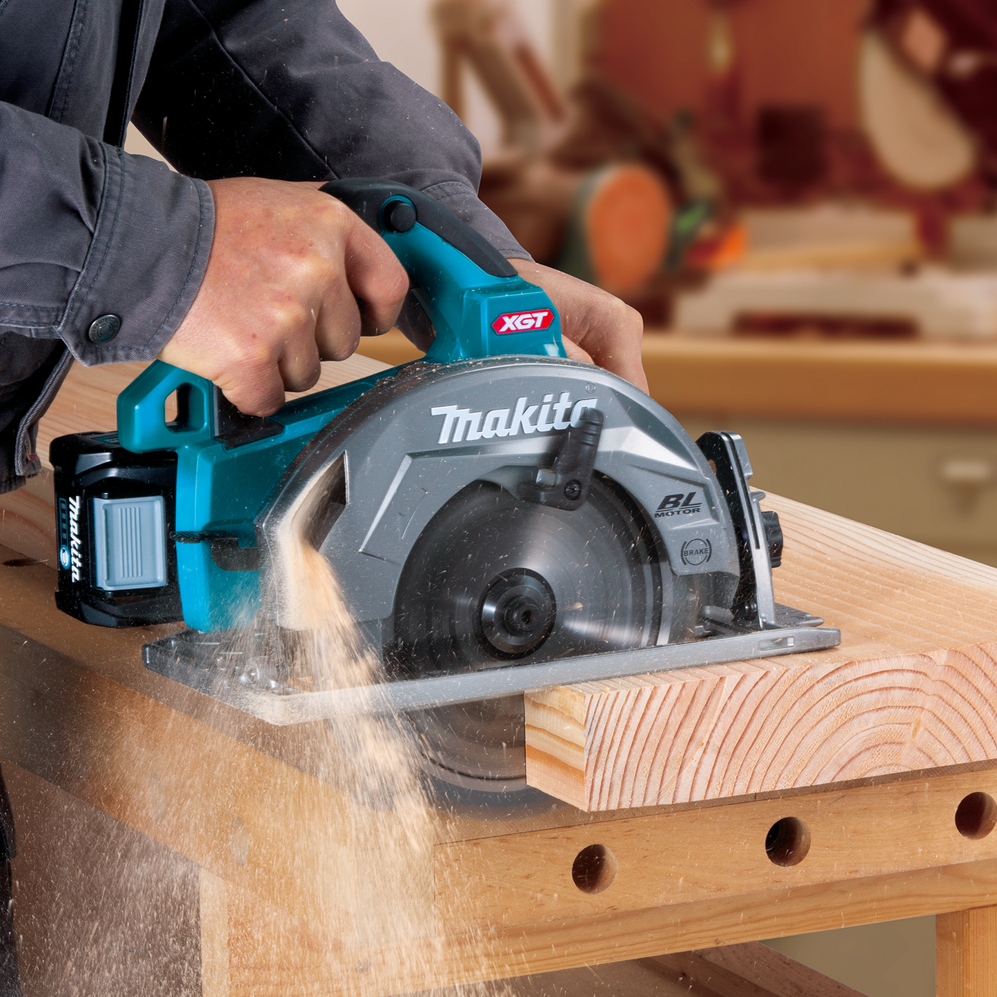 Makita GSH01M1 40V max XGT® Brushless Cordless 7‘1/4" Circular Saw Kit, AWS® Capable (4.0Ah)