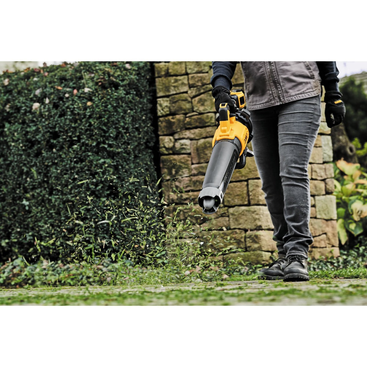 Dewalt DCBL722P1 20V Max* Xr® Brushless Cordless Handheld Blower Kit (5.0Ah)