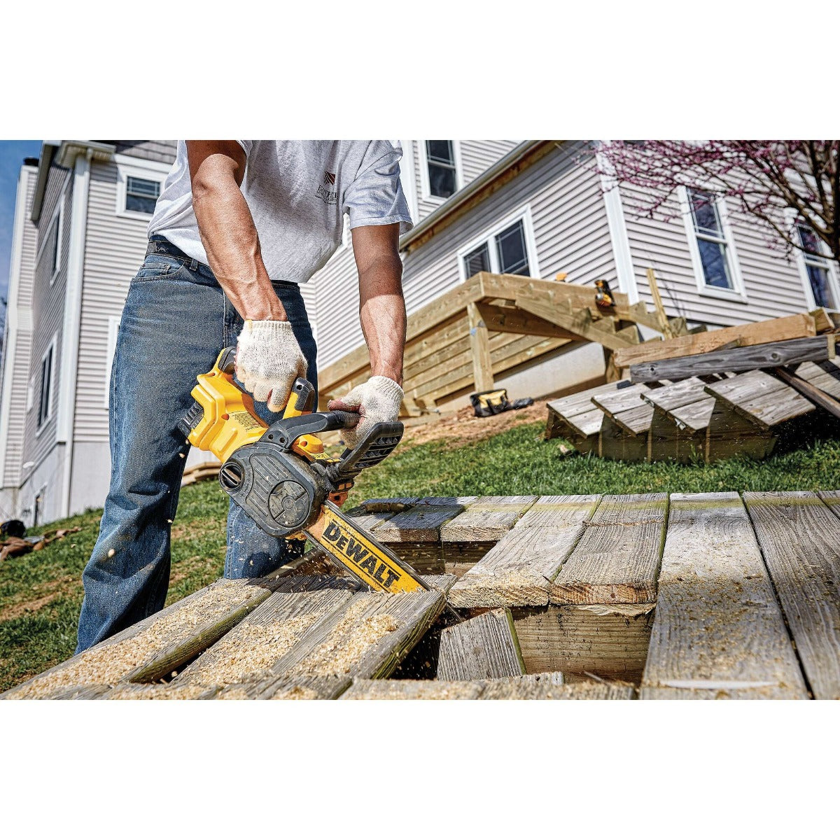 Dewalt DCCS620B Xr® Compact Cordless Chainsaws