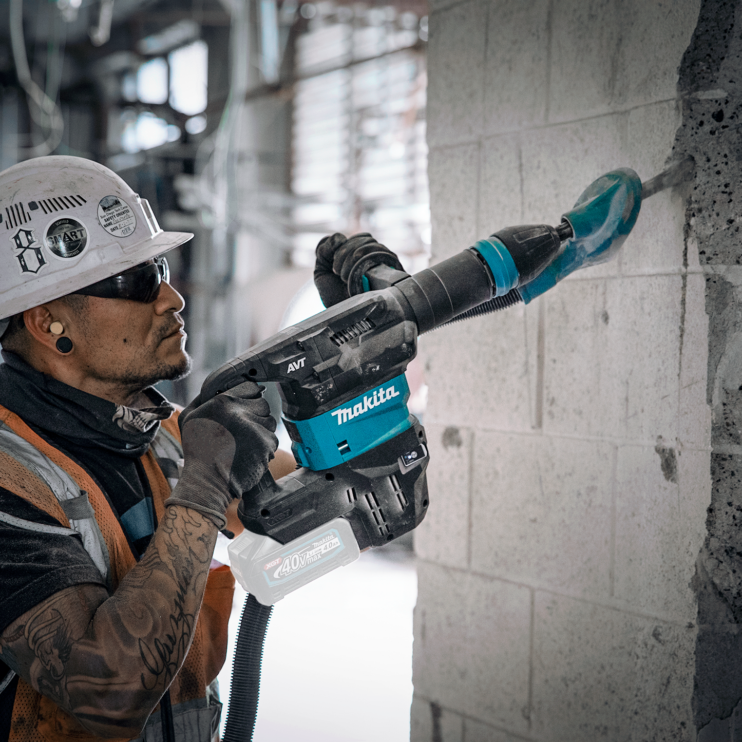 Makita GMH01Z 40V max XGT® Brushless Cordless 15 lb. SDS‘MAX AVT® Demolition Hammer, AWS® Capable, Tool Only