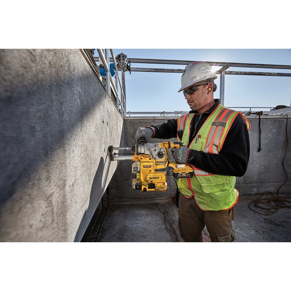 Dewalt DWH304DH Dust Extractors For Rotary Hammers