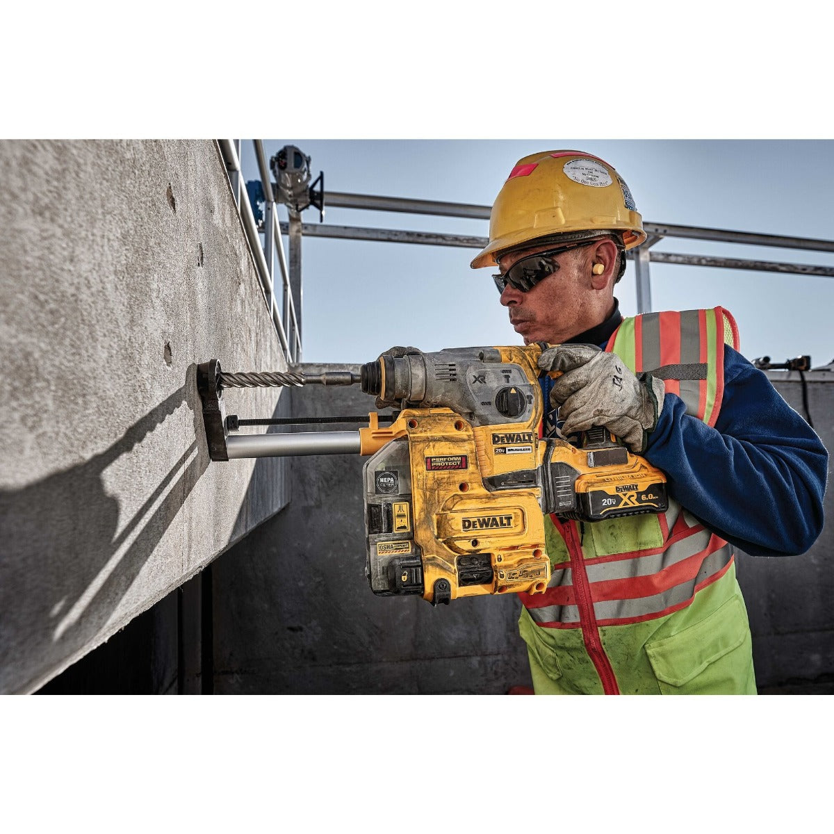 Dewalt DWH304DH Dust Extractors For Rotary Hammers