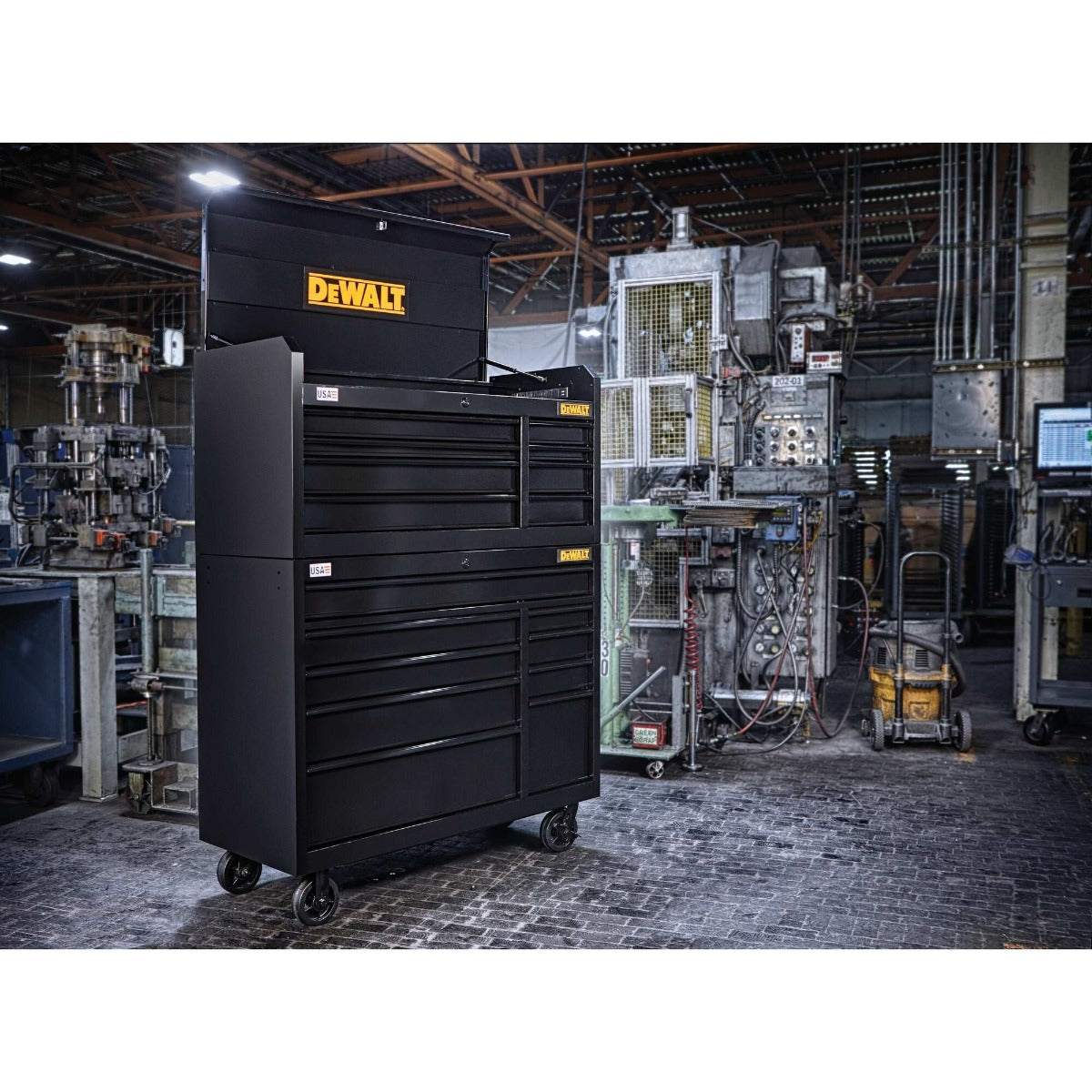 Dewalt DWST25294 900 Series Rolling Tool Cabinet