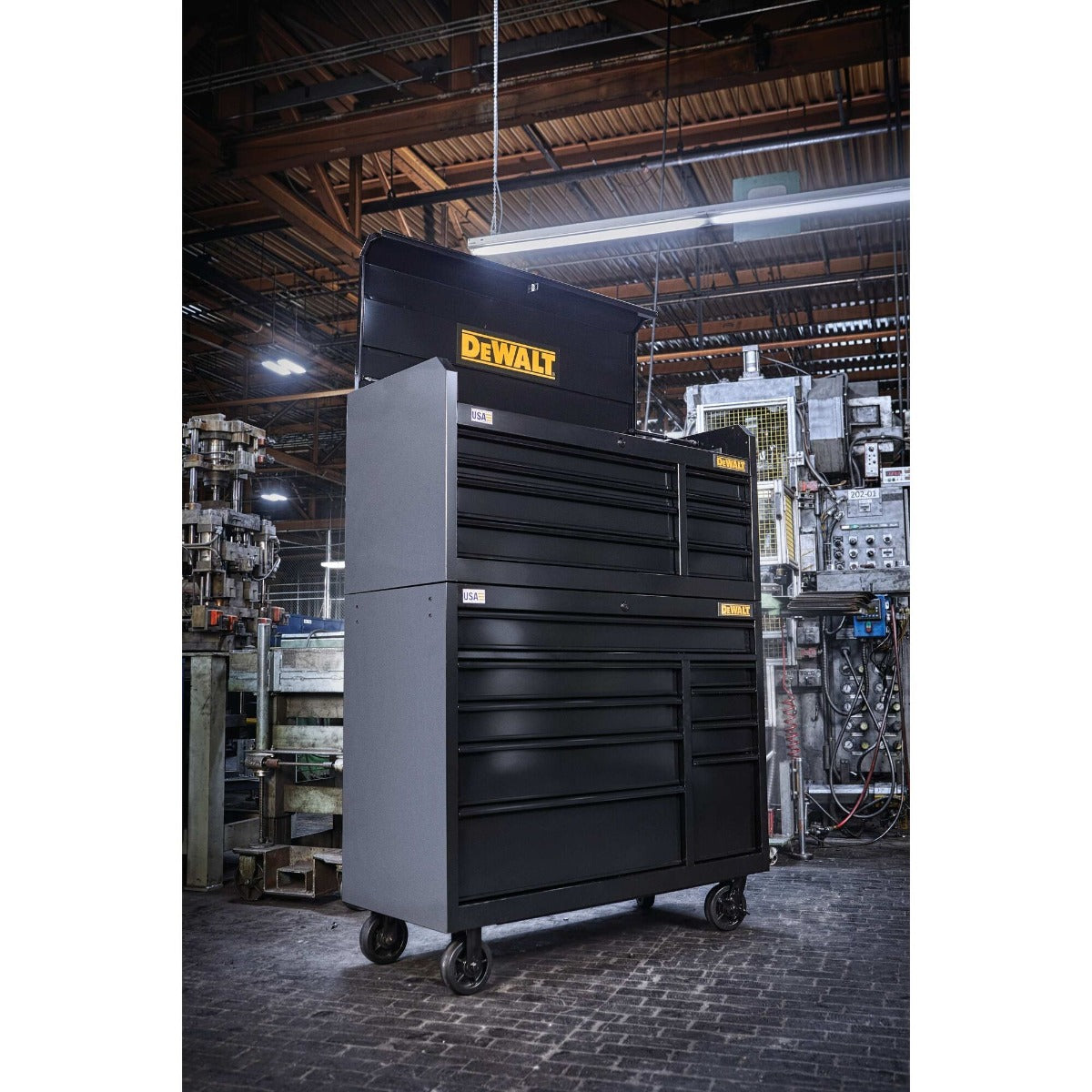 Dewalt DWST25294 900 Series Rolling Tool Cabinet