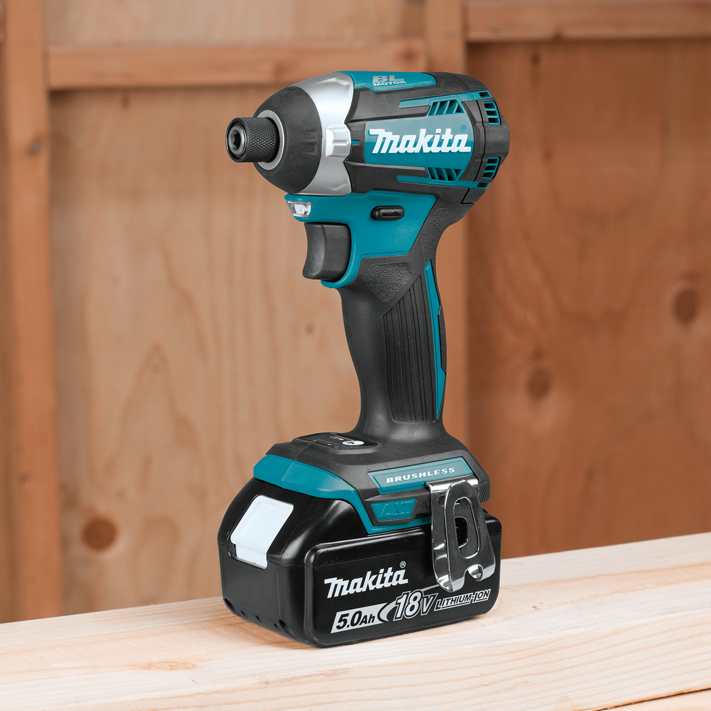 Makita XDT14T 18V LXT® Lithium‘Ion Brushless Cordless Quick‘Shift Mode, 3‘Speed Impact Driver Kit (5.0Ah)