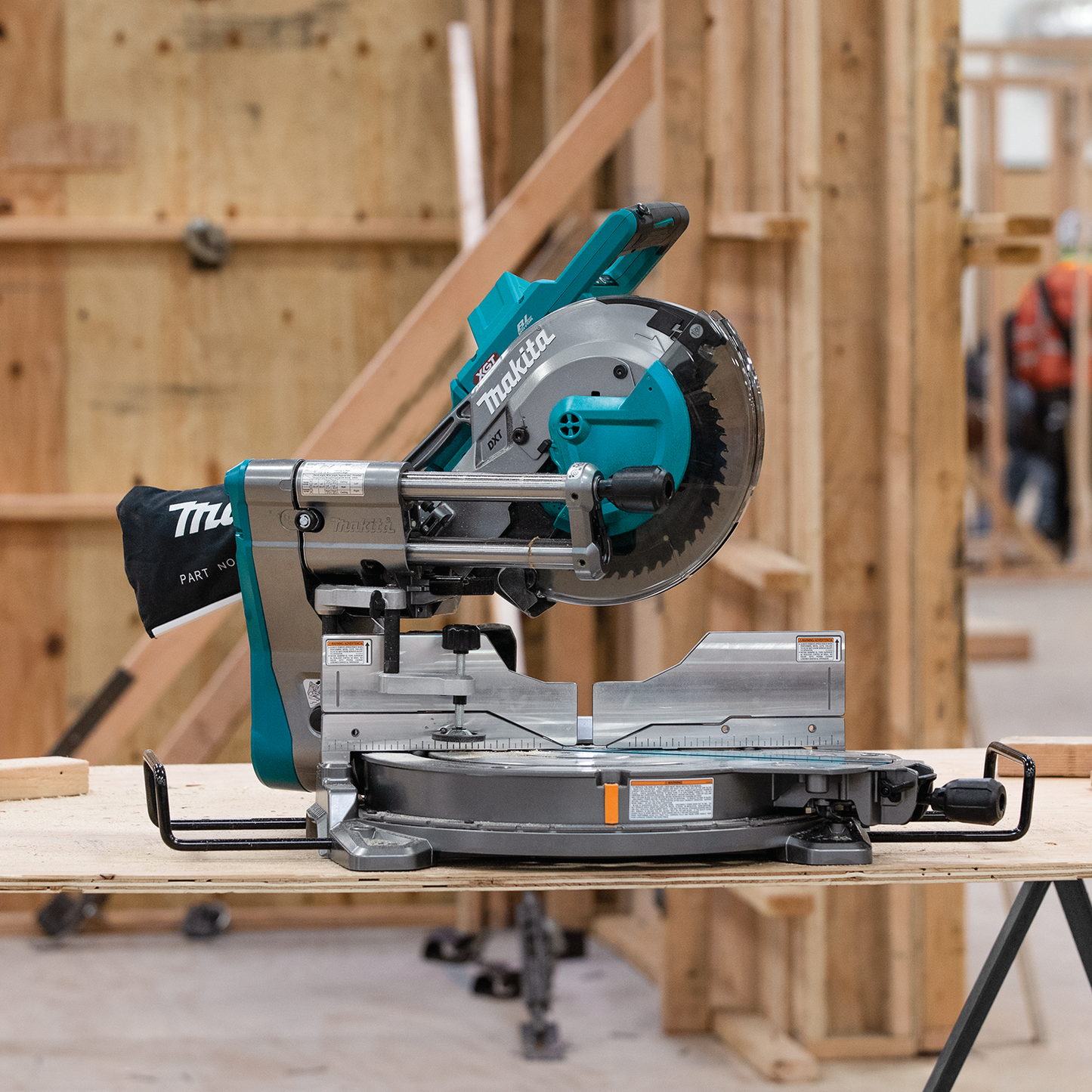 Makita GSL03Z 40V max XGT® Brushless Cordless 10" Dual‘Bevel Sliding Compound Miter Saw, AWS® Capable, Tool Only