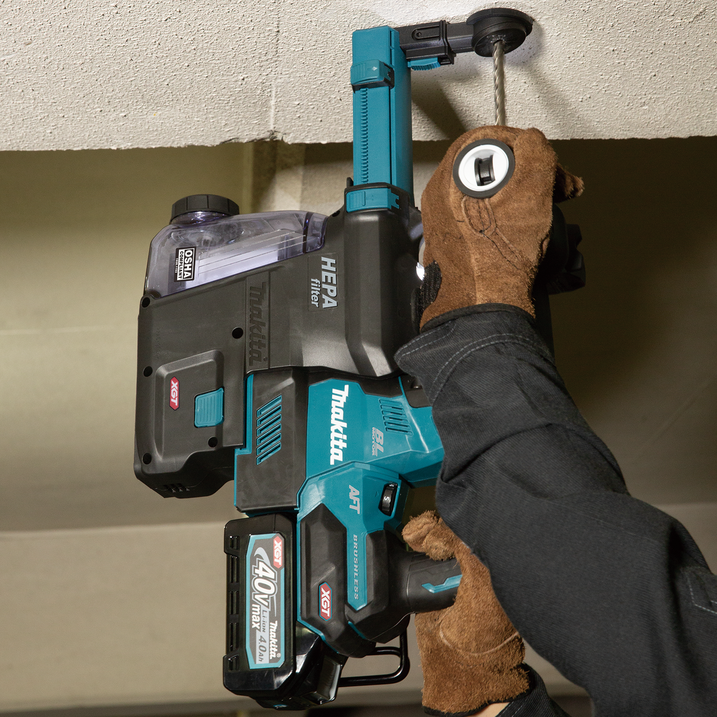 Makita DX14 Dust Extractor Attachment with HEPA Filter Cleaning Mechanism