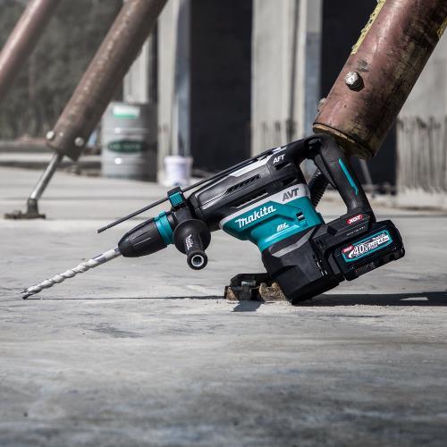 Makita GRH05M1 40V max XGT® Brushless 1‘9/16" SDS‘MAX AVT® Rotary Hammer Kit, AFT®, AWS® Capable (4.0Ah)