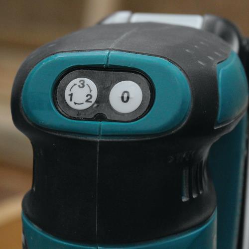 Makita XOB01Z 18V LXT® Lithium‘Ion Cordless 5" Random Orbit Sander, Tool Only