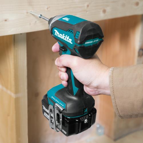 Makita XT269T 18V LXT® Lithium‘Ion Brushless Cordless 2‘Pc. Combo Kit (5.0Ah)