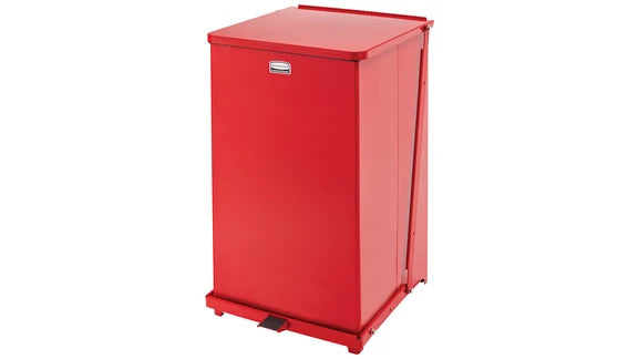 Rubbermaid FGST40EPLRD DEFENDERS® SQUARE STEP CAN 25 GAL RED