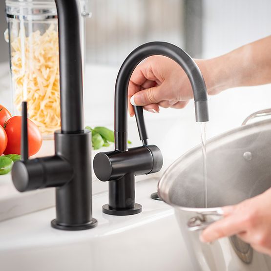 InSinkErator 44239G-ISE Indulge Modern Hot/Cool Faucet (F-HC3300-Matte Black)