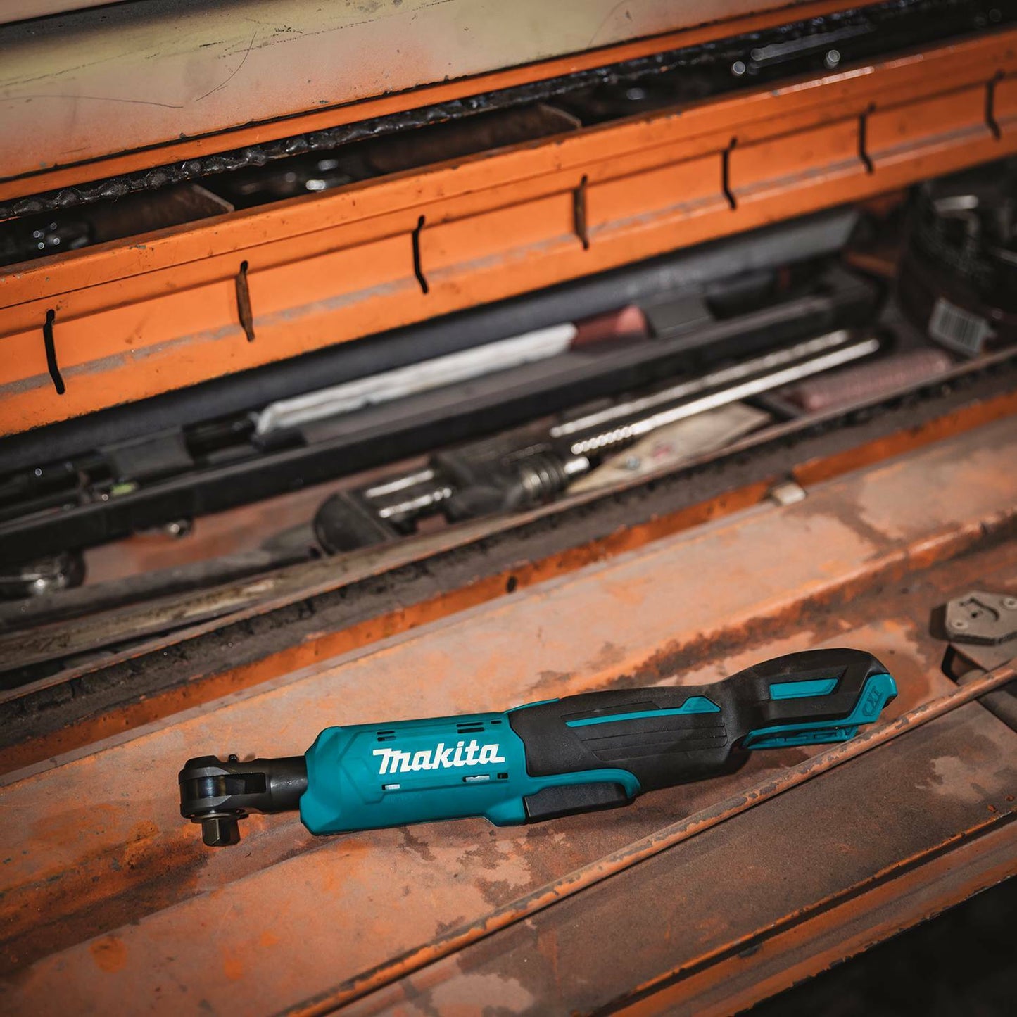 Makita RW01Z 12V max CXT® Lithium‘Ion Cordless 3/8" / 1/4" Sq. Drive Ratchet, Tool Only