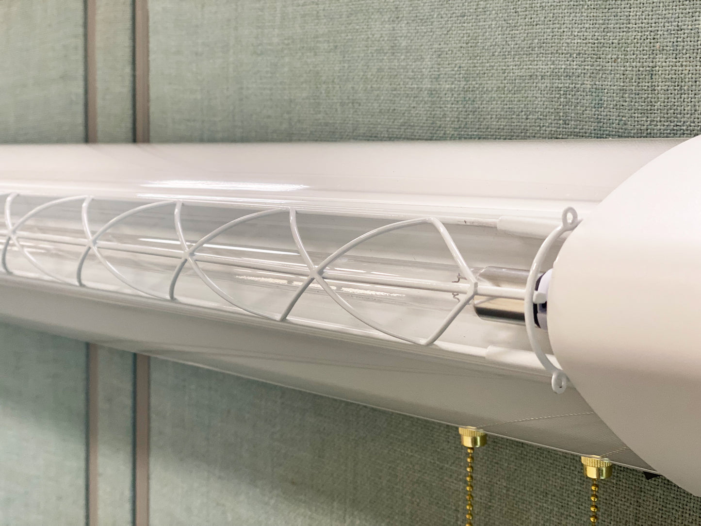 Aleddra AL-CLASSIC-OVERBED-UV-95W EzUVC™ Overbed Light