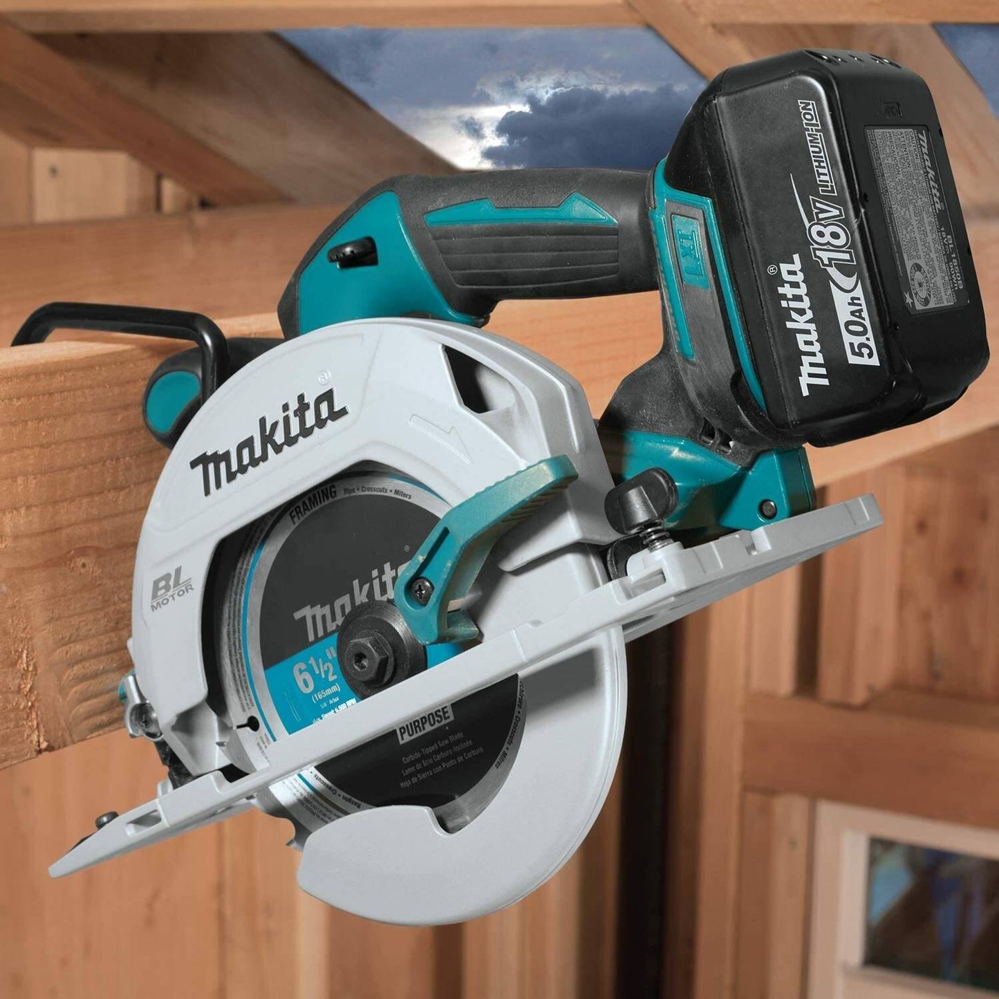 Makita XSH03T 18V LXT® Lithium‘Ion Brushless Cordless 6‘1/2" Circular Saw Kit (5.0Ah)